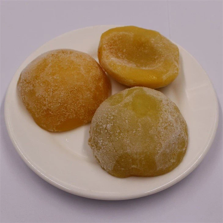 IQF yellow peach cut into halves