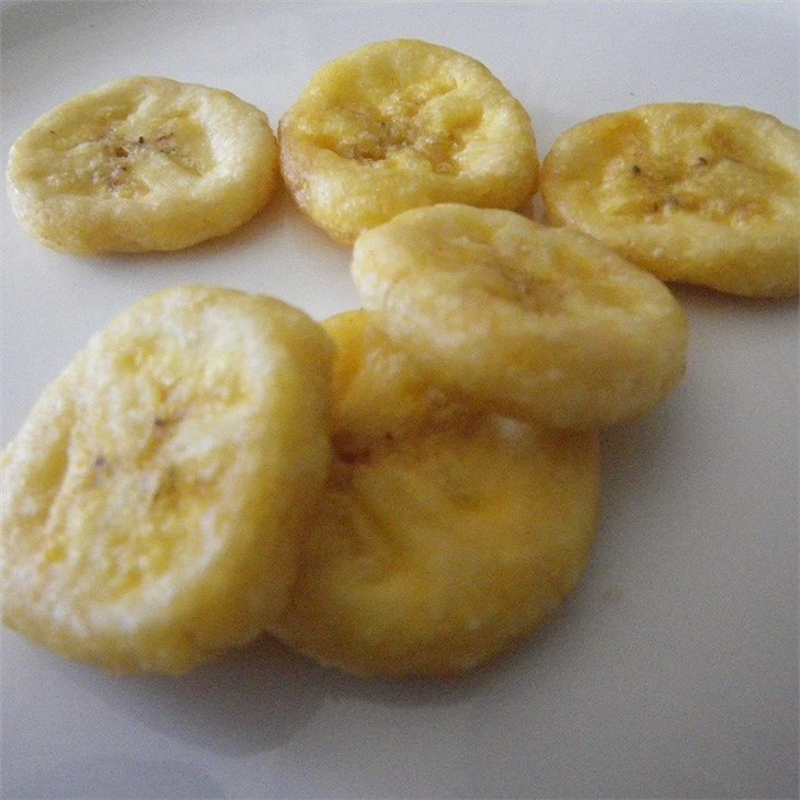 Vacuum Fried Banana chips tempting